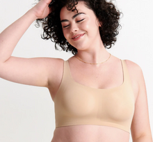Load image into Gallery viewer, Bobbie Scoop Bra