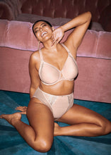 Load image into Gallery viewer, Charley EL4383 - Moulded Spacer Bra - Fawn