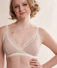 Load image into Gallery viewer, Susan Wireless Front Wrap Bralette AO-039