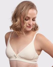 Load image into Gallery viewer, Molly Plunge Wireless Bralette AO-042
